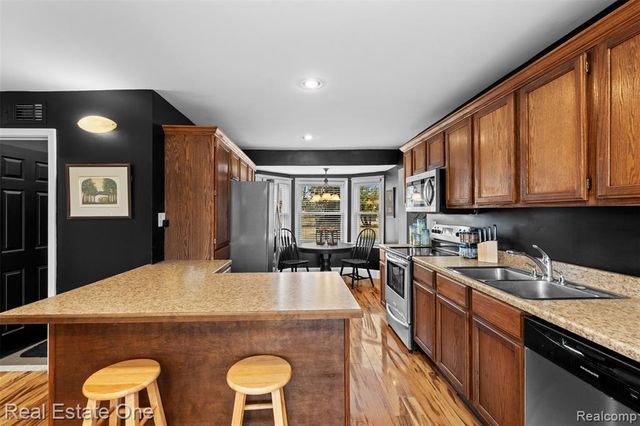 23340 Joy Street, Saint Clair Shores, MI 48082