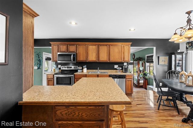 23340 Joy Street, Saint Clair Shores, MI 48082