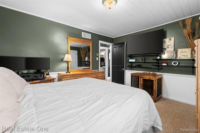 23340 Joy Street, Saint Clair Shores, MI 48082