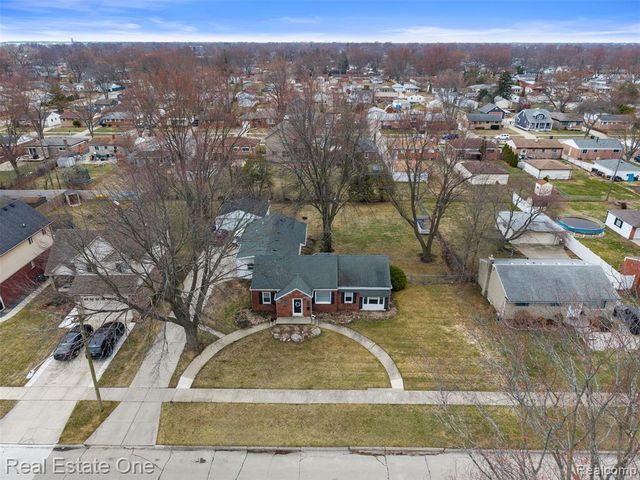 23340 Joy Street, Saint Clair Shores, MI 48082