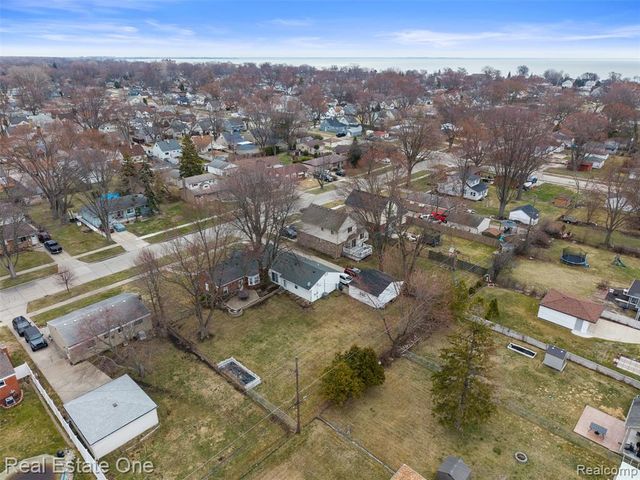 23340 Joy Street, Saint Clair Shores, MI 48082
