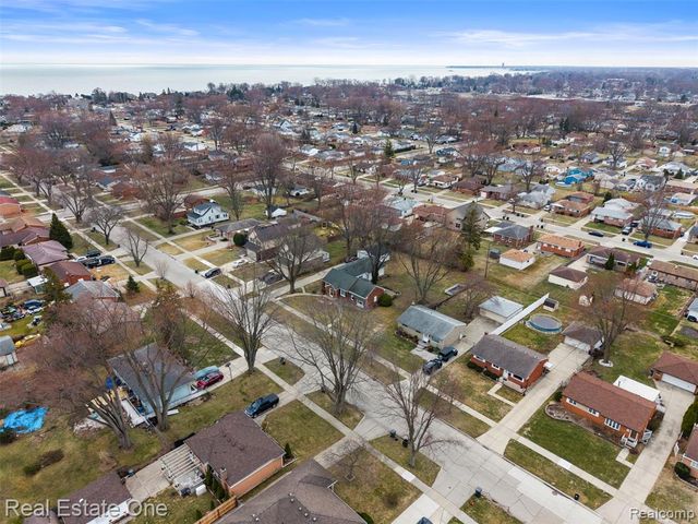 23340 Joy Street, Saint Clair Shores, MI 48082