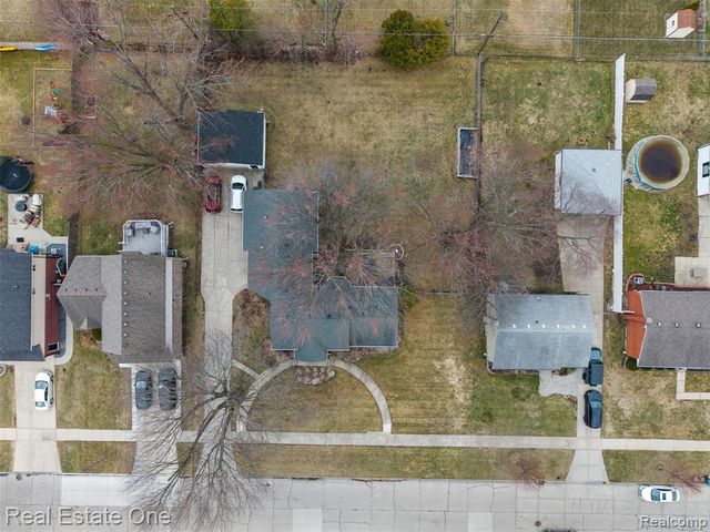 23340 Joy Street, Saint Clair Shores, MI 48082