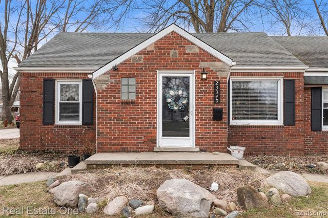 23340 Joy Street, Saint Clair Shores, MI 48082