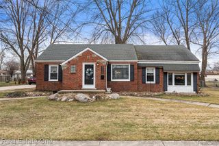 23340 Joy Street, Saint Clair Shores, MI 48082