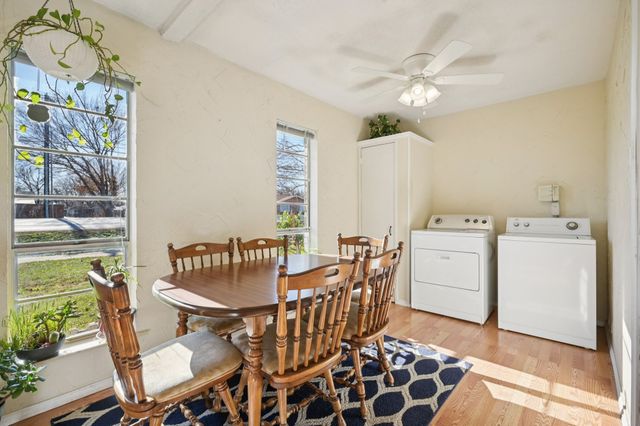 1021 Pleasant Valley Road, Garland, TX 75040