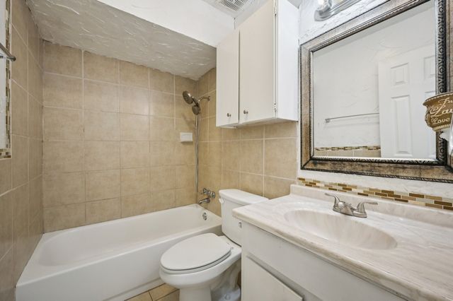 1021 Pleasant Valley Road, Garland, TX 75040