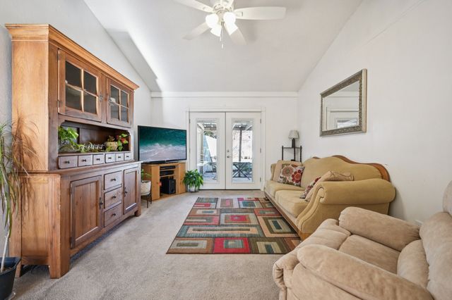 1021 Pleasant Valley Road, Garland, TX 75040