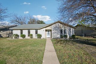 1021 Pleasant Valley Road, Garland, TX 75040