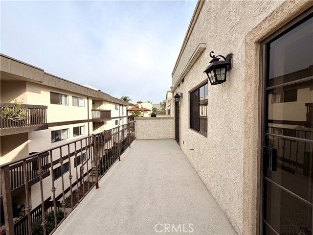 227 S Madison PH3, Pasadena, CA 91101