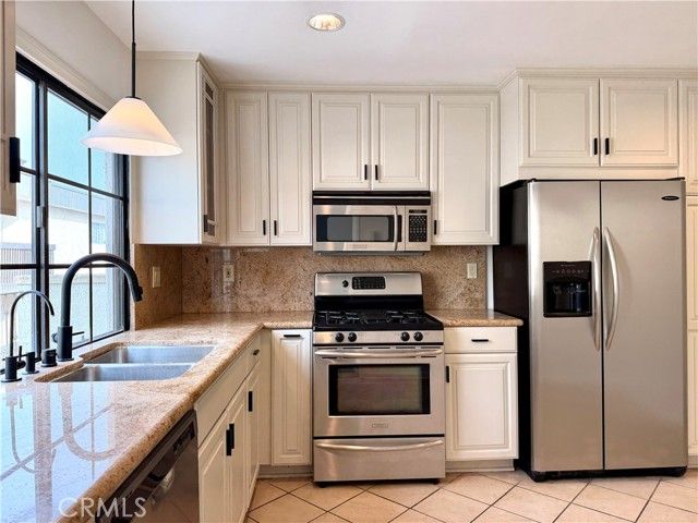 227 S Madison PH3, Pasadena, CA 91101