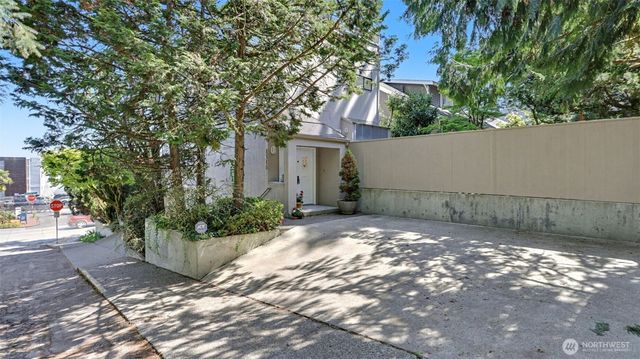 3415 S Lane Street, Seattle, WA 98144