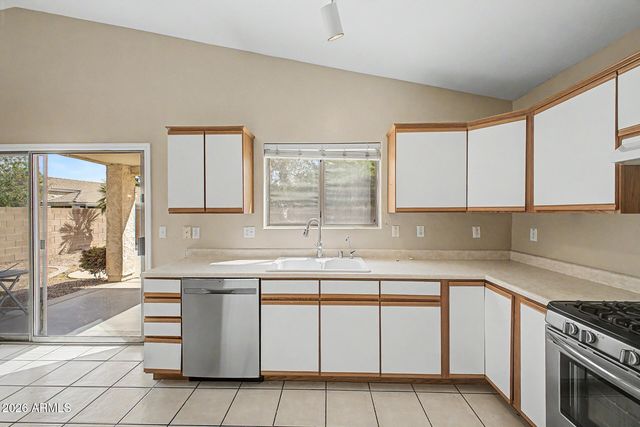 13415 W VENTURA Street, Surprise, AZ 85379