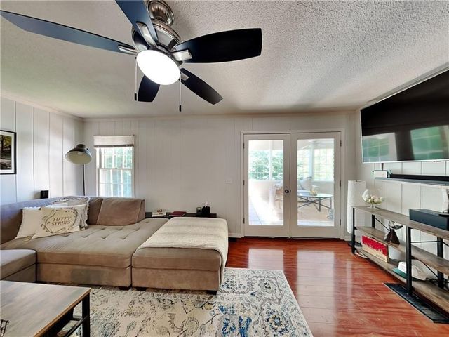 456 Mark Avenue, Marietta, GA 30066