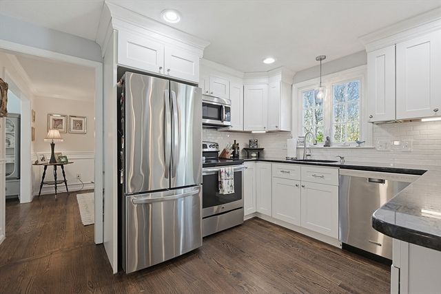 16 Teaberry Lane, North Attleboro, MA 02760