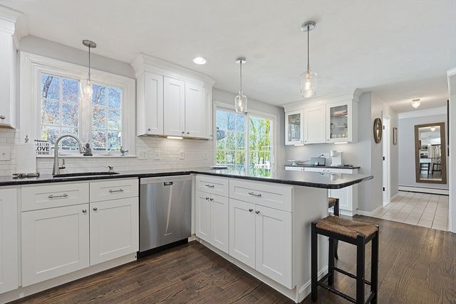 16 Teaberry Lane, North Attleboro, MA 02760