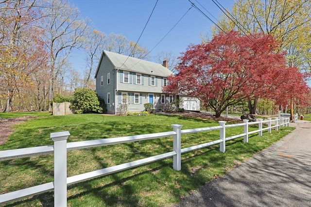 16 Teaberry Lane, North Attleboro, MA 02760