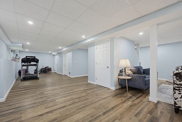 16 Teaberry Lane, North Attleboro, MA 02760