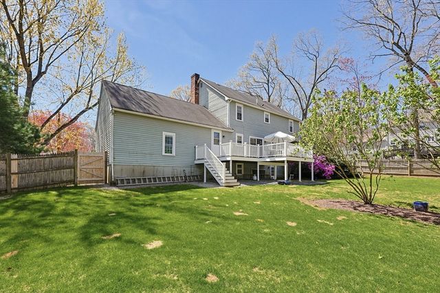 16 Teaberry Lane, North Attleboro, MA 02760