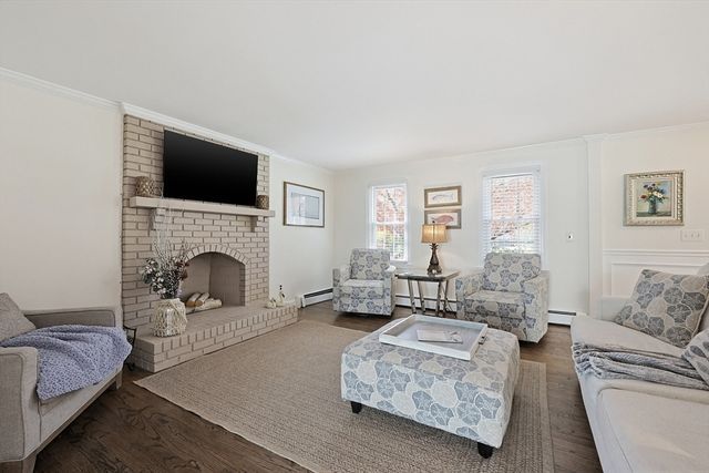 16 Teaberry Lane, North Attleboro, MA 02760