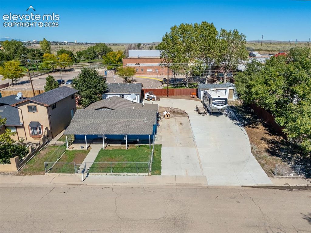 2805 E 16th Street, Pueblo, CO 81001 — photo 2