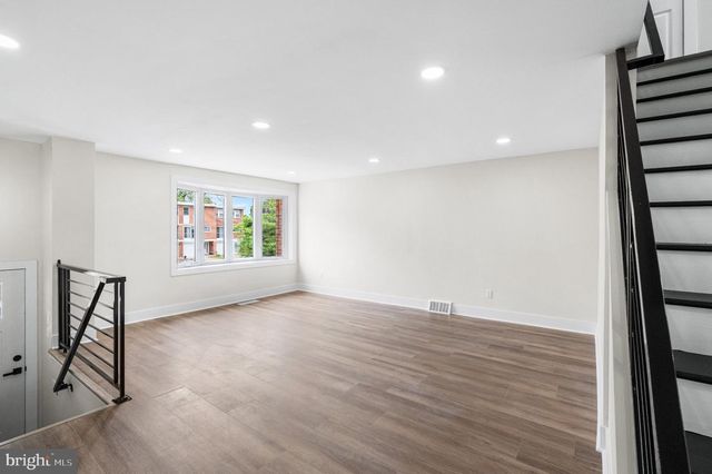 6927 IBIS PL, Philadelphia, PA 19142