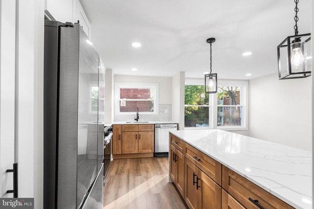 6927 IBIS PL, Philadelphia, PA 19142