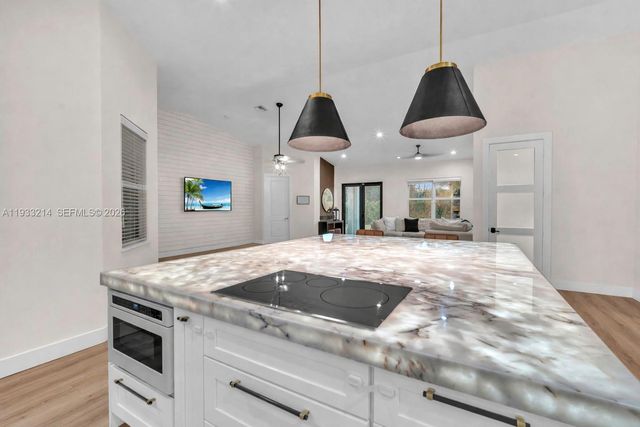 17844 N 38th Rd N, Loxahatchee, FL 33470