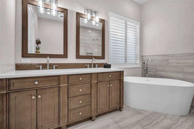 17844 N 38th Rd N, Loxahatchee, FL 33470