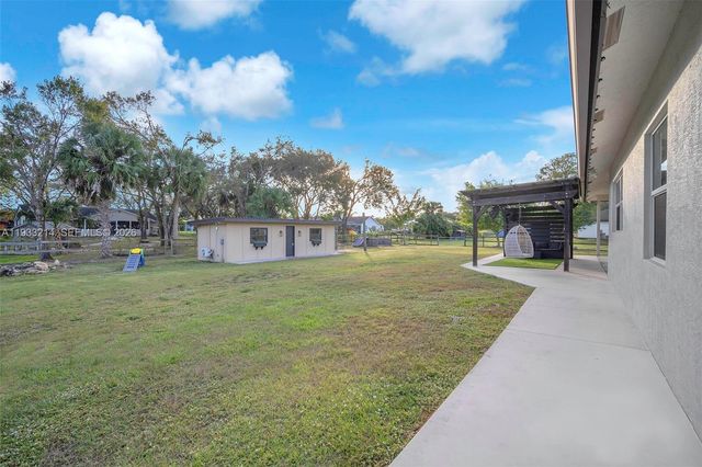 17844 N 38th Rd N, Loxahatchee, FL 33470