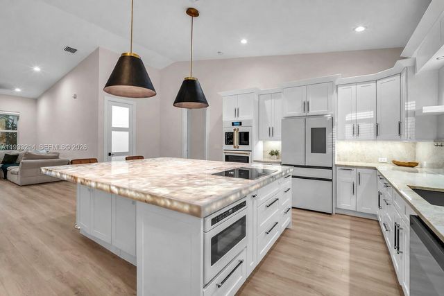 17844 N 38th Rd N, Loxahatchee, FL 33470