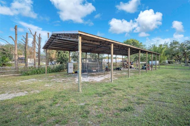 17844 N 38th Rd N, Loxahatchee, FL 33470