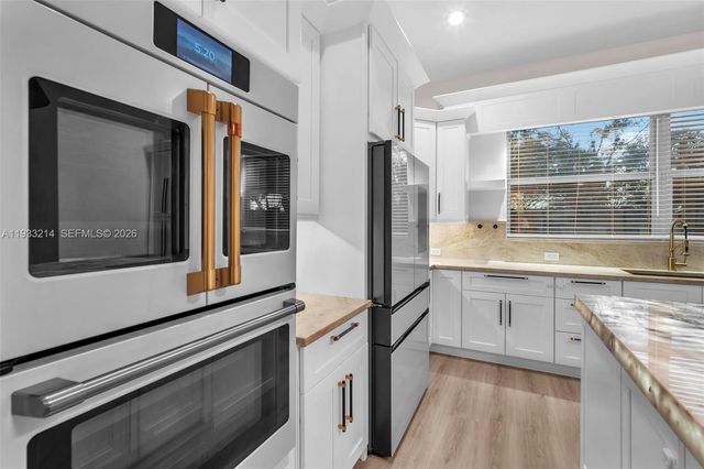 17844 N 38th Rd N, Loxahatchee, FL 33470