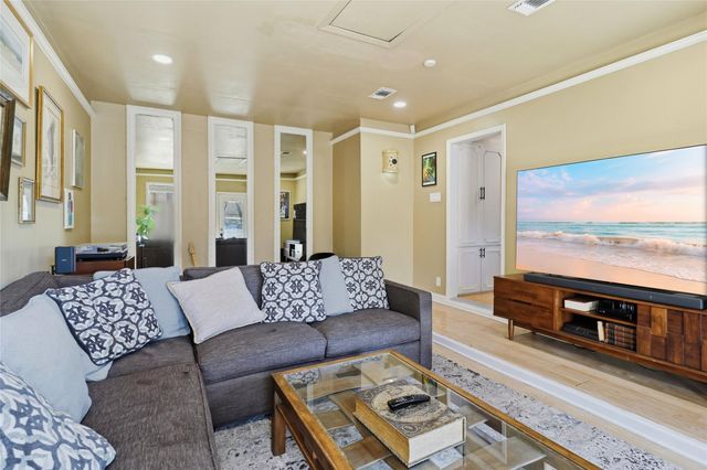 505 Lightsey RD, Austin, TX 78704