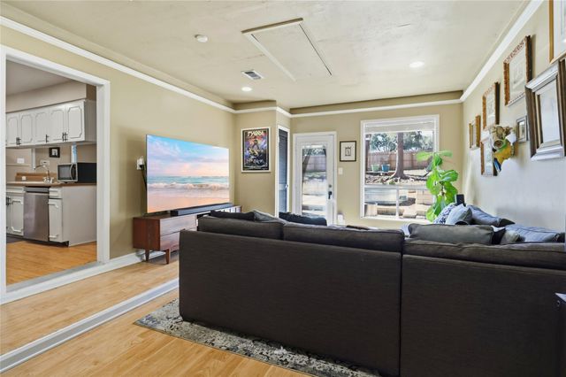 505 Lightsey RD, Austin, TX 78704