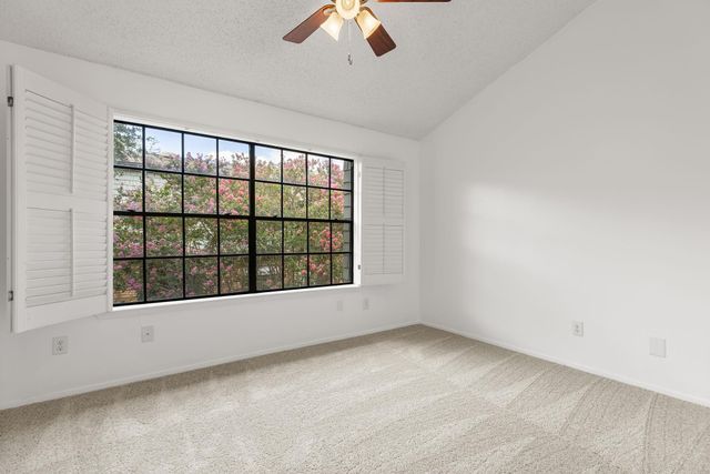 7122 Wood Hollow DR 71, Austin, TX 78731