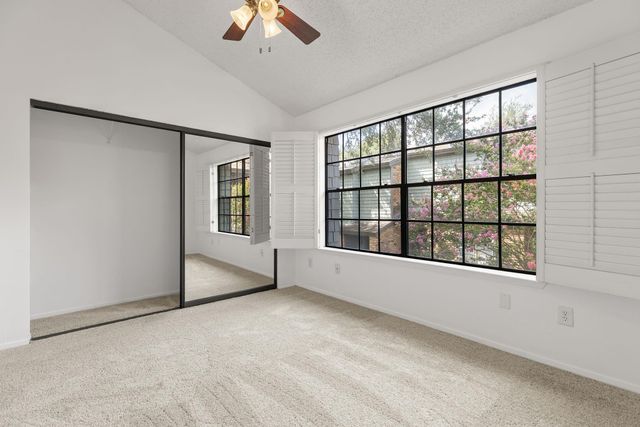 7122 Wood Hollow DR 71, Austin, TX 78731