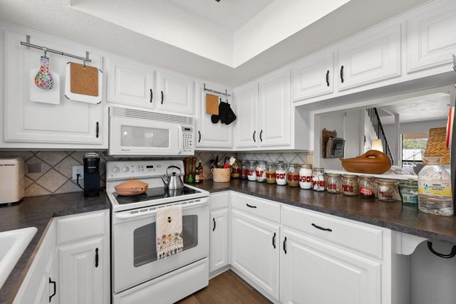 105 Star 5, Horseshoe Bay, TX 78657