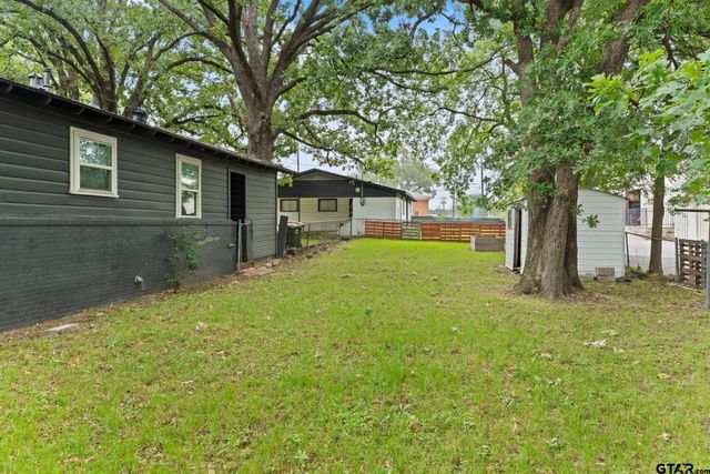 2807 Willard Drive, Tyler, TX 75707