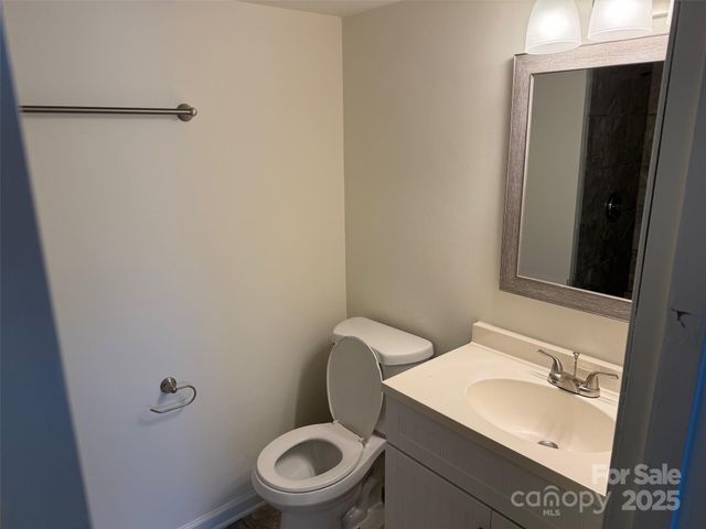 9333 Old Concord Road E, Charlotte, NC 28213
