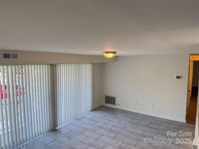 9333 Old Concord Road E, Charlotte, NC 28213
