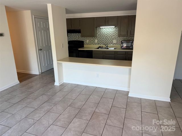 9333 Old Concord Road E, Charlotte, NC 28213