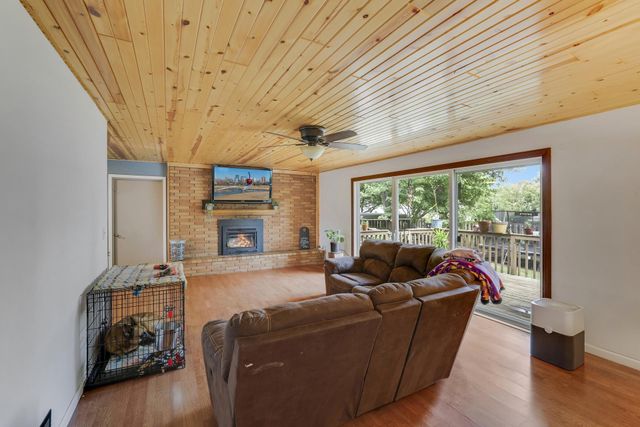 2735 18th Avenue E, North Saint Paul, MN 55109