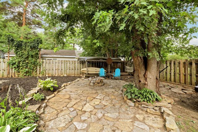 2735 18th Avenue E, North Saint Paul, MN 55109