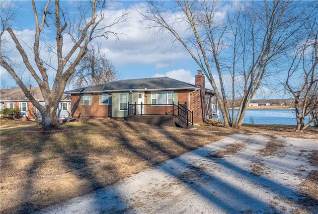 109 SE 421st Road, Warrensburg, MO 64093