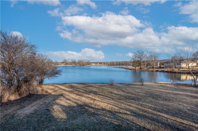 109 SE 421st Road, Warrensburg, MO 64093