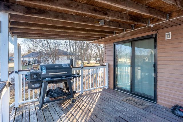 109 SE 421st Road, Warrensburg, MO 64093