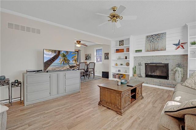 109 SE 421st Road, Warrensburg, MO 64093