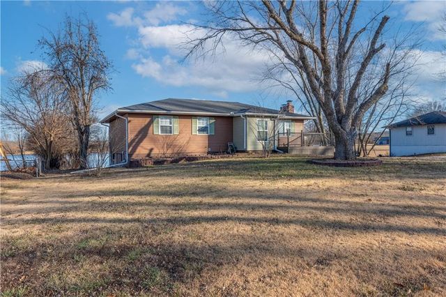 109 SE 421st Road, Warrensburg, MO 64093