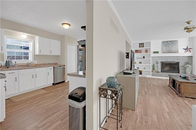 109 SE 421st Road, Warrensburg, MO 64093